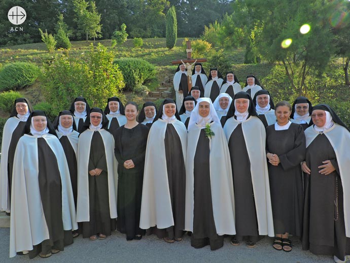 Support for the life and apostolate of 27 Carmelite sisters in Breznica Djakovacka