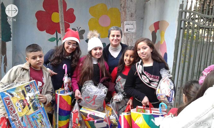 Children Gifts for Christmas in Aleppo 2017