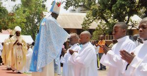 Ayuda a la formación para 83 futuros sacerdotes en el Congo