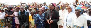 Camerún: «Seguimos vivos porque estábamos en la iglesia»