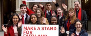 Cardenal Piacenza: Redwednesday, Una Iniciativa Elogiable.