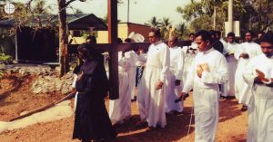 Easter morning suicide bombings of churches, hotels in Sri Lanka kill 290