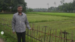 El obispo sin tierra, sin casa y sin coche en Bangladesh