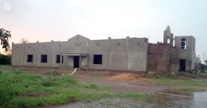 Mali, a roof for a new church
