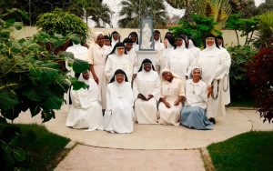 Success story: Subsistence aid for 34 Dominican sisters