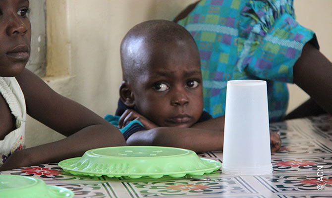 Les soeurs de l’ordre des MASEL s’occupent des enfants handicapés dont on dit qu’ils seraient victimes de la sorcellerie ou possédés par des démons.