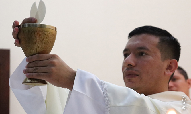 Nicaragua: Mass stipends for five contemplative Albertine priests.