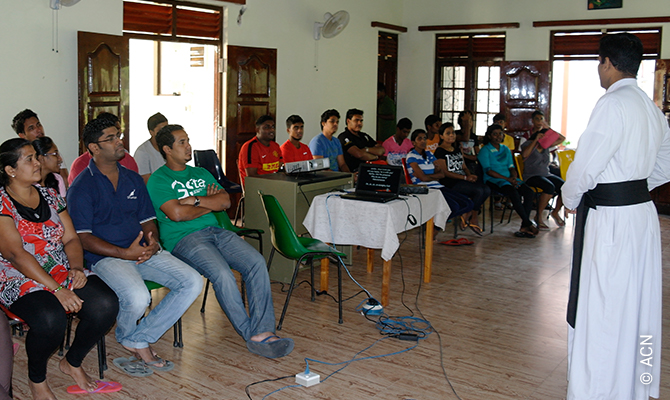 Sri Lanka: Cursos de formación continua para la pastoral en situaciones traumatizantes para sacerdotes, religiosas y laicos.