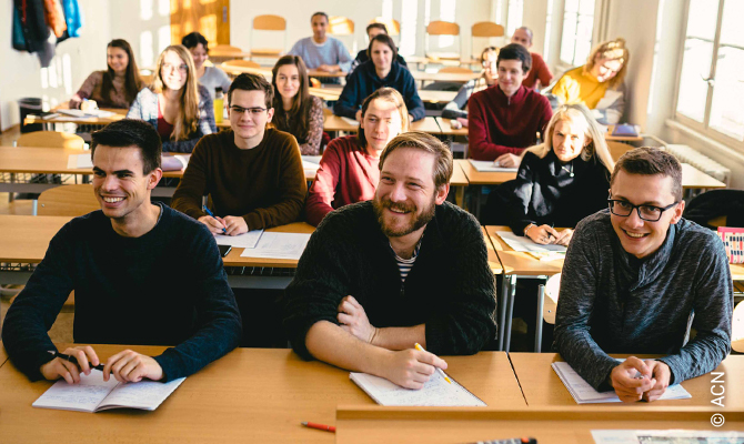 Tschechische Republik: Ausbildungshilfe für 15 Seminaristen am Erzbischöflichen Priesterseminar in Prag.