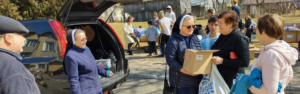 Les Sœurs Servantes de l'Immaculée Vierge Marie de Boryslav reçoivent une aide humanitaire.