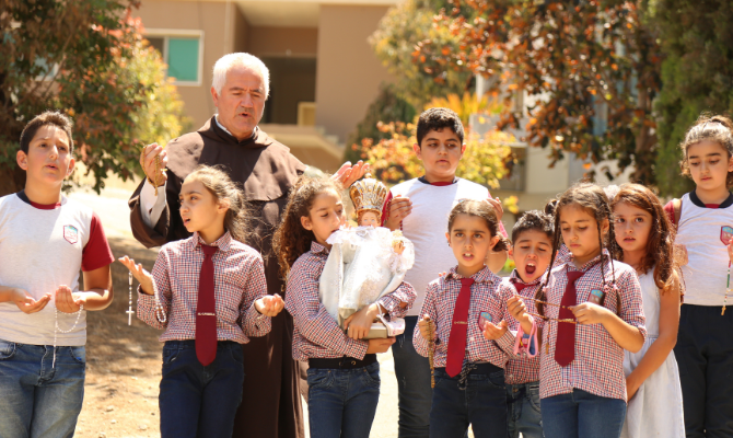 One Million Children Praying the Rosary